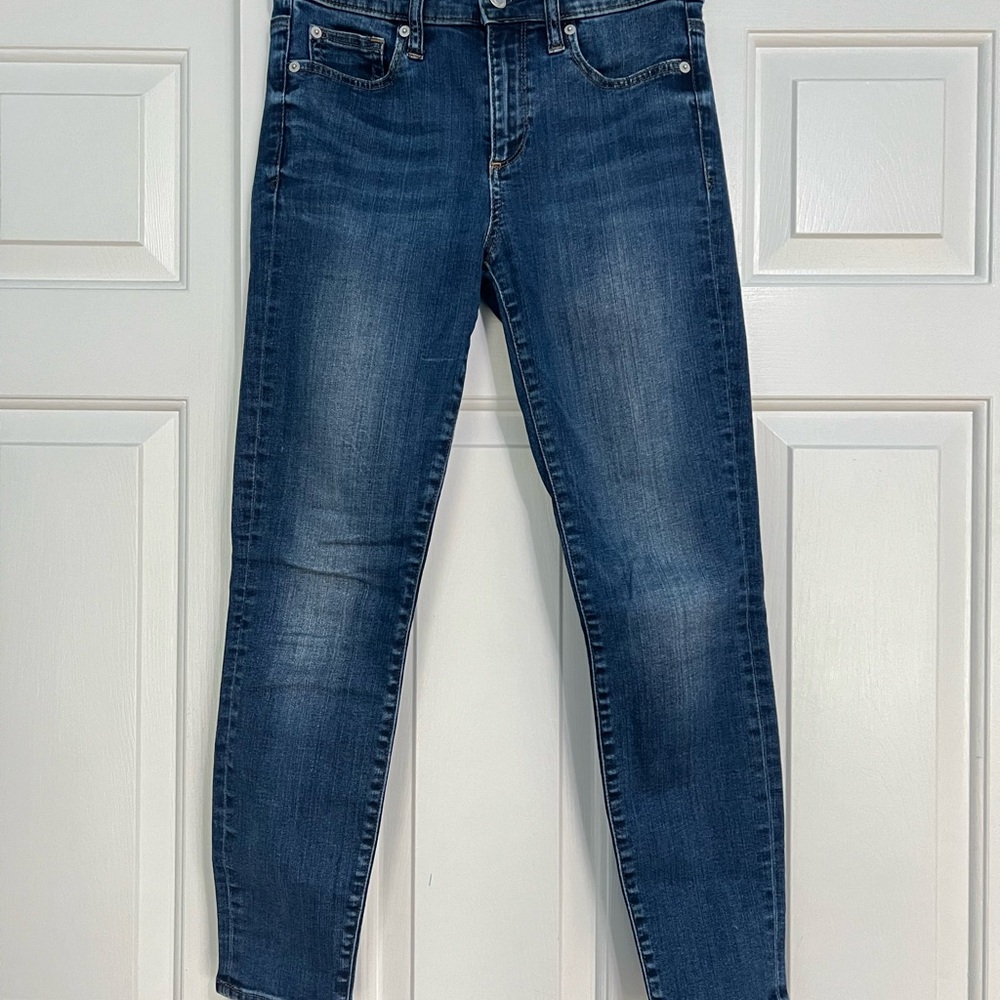 Gap Women’s Regular True Skinny Denim Jeans medium Wash Size 27/4